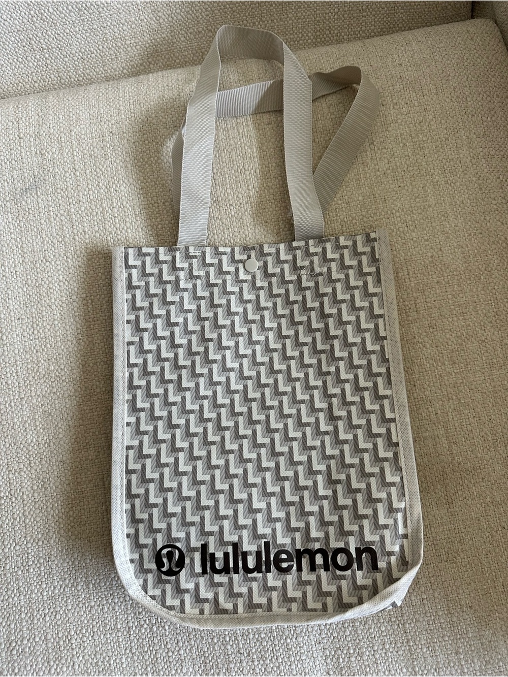 lululemon athletica Beige and Gray Chevron Tote